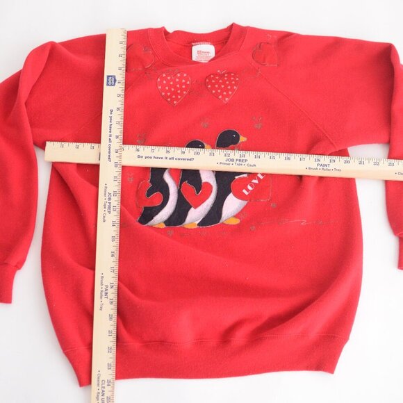 Vintage Hanes Sport Red Crew w Penguin Holding Hearts Valentines Sweater L - Picture 5 of 12